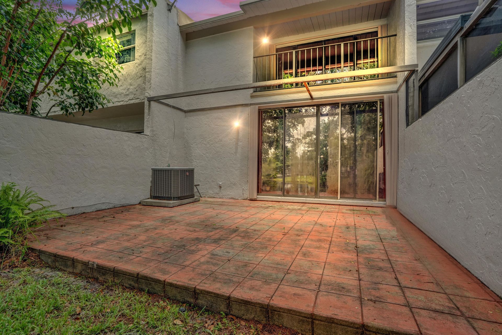 731 E Coco Plum Circle, Unit 4, Plantation, FL 33324 Photo