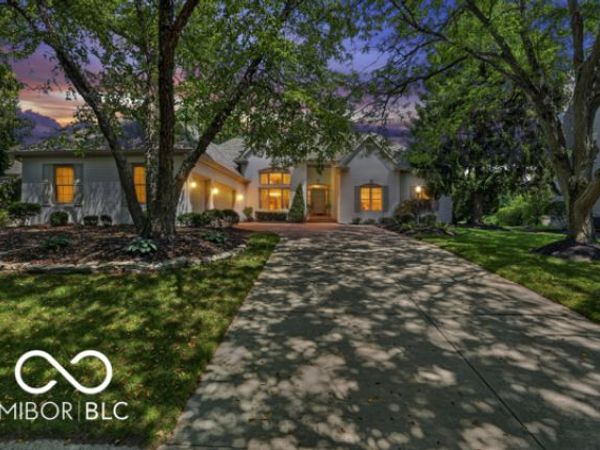 10504 Chestnut Hill Circle, Fishers, IN 46037