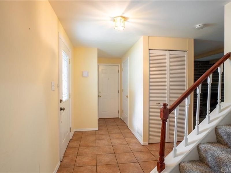 301 Topton Drive, Vandalia, OH 45377 Photo 5