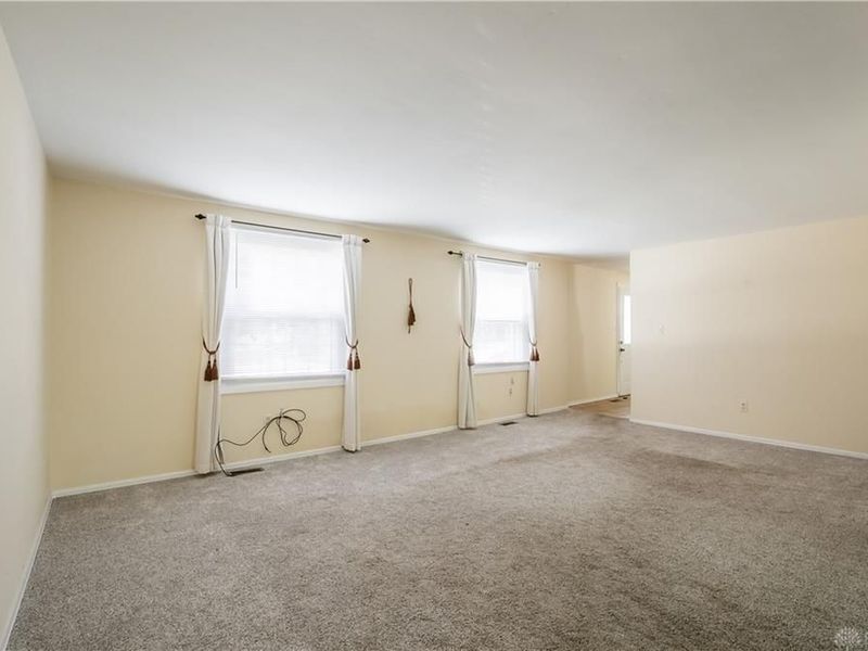 301 Topton Drive, Vandalia, OH 45377 Photo 7