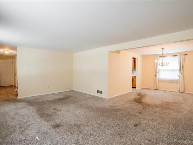 301 Topton Drive, Vandalia, OH 45377 Photo 7