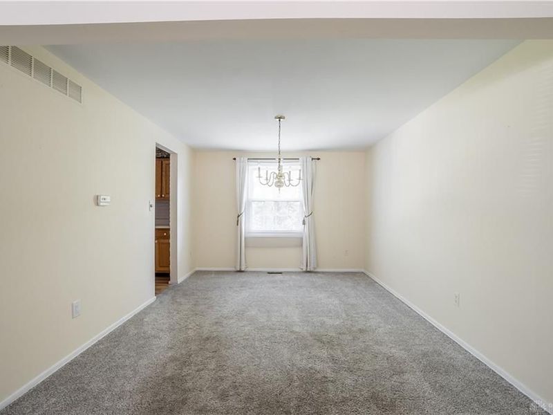 301 Topton Drive, Vandalia, OH 45377 Photo 8