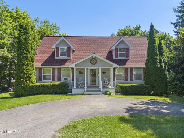 30-32 Western Avenue, Ravena, NY 12143