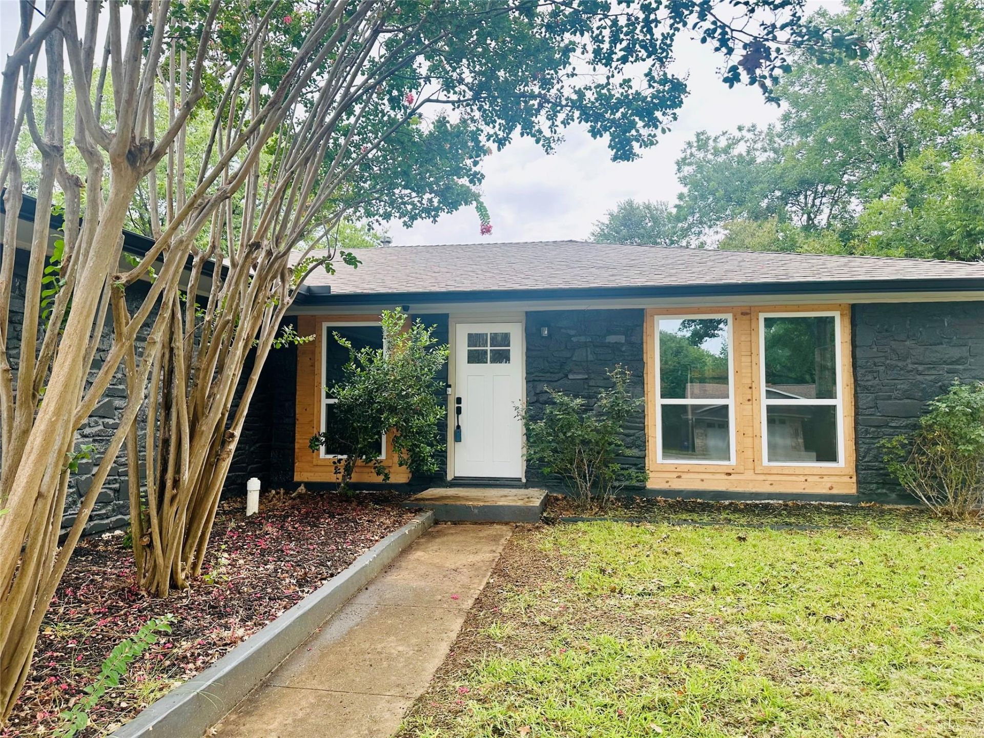 7300 Fred Morse Dr, Austin, TX 78723 Main Photo