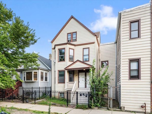 3753 W LYNDALE Street , Chicago, IL 60647