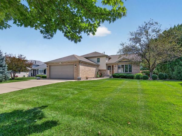 2730 Kingsway Avenue , New Lenox, IL 60451