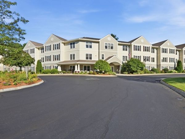 7 Crescent Way, Unit 306, Sturbridge, MA 01518
