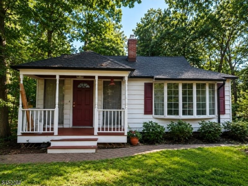 22 Park Rd, Morris Plains, NJ 07950 Main Photo