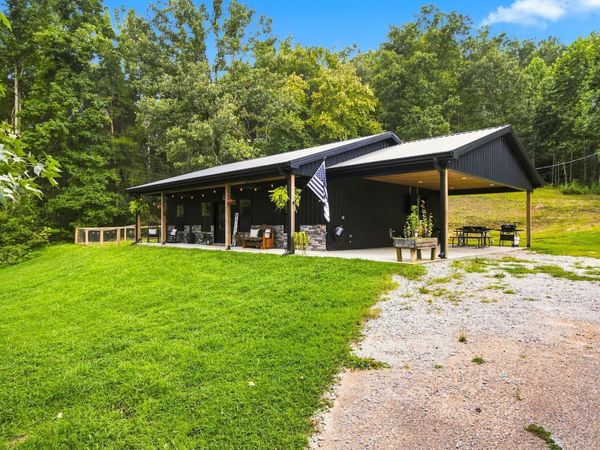475 McCord Hollow Rd , Hohenwald, TN 38462
