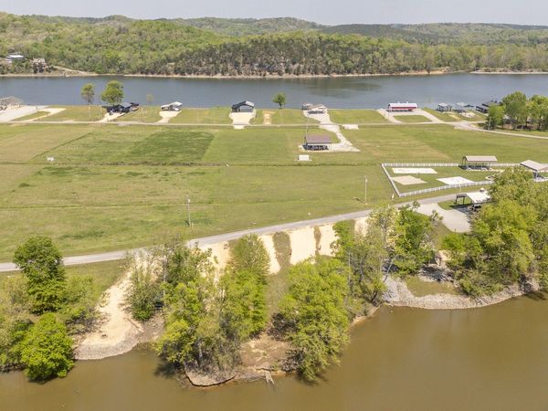 328 Duck Blind Rd , Unit 212AB, Clifton, TN 38425