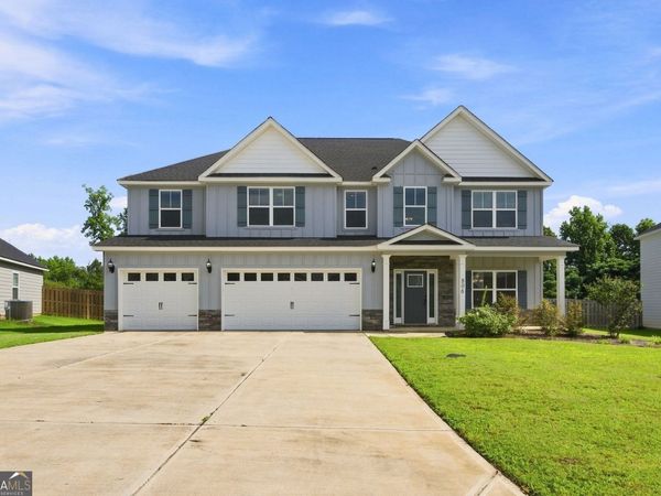 806 Harley Farms Drive, Bonaire, GA 31005
