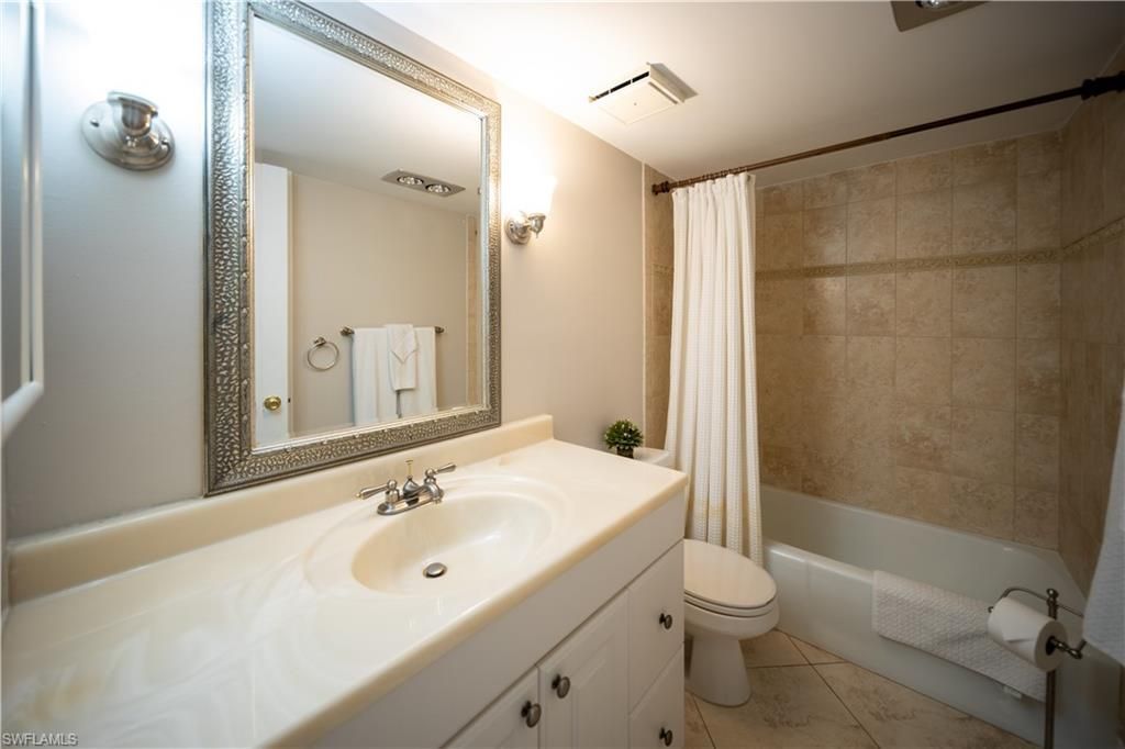 208 Bob O Link Way, Unit B, Naples, FL 34105 Photo