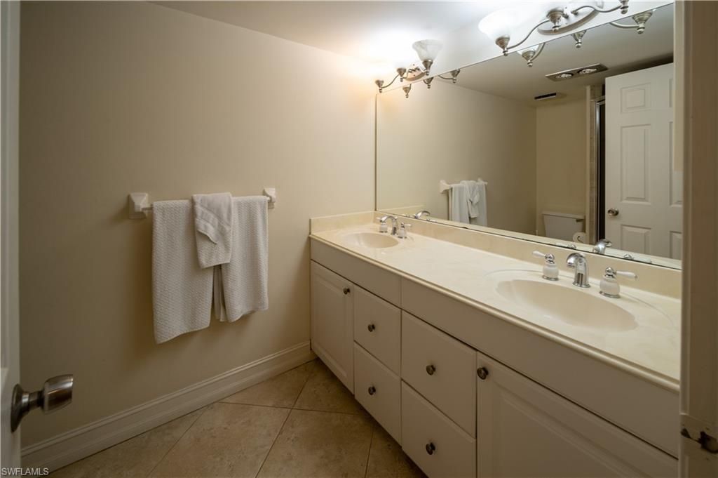 208 Bob O Link Way, Unit B, Naples, FL 34105 Photo