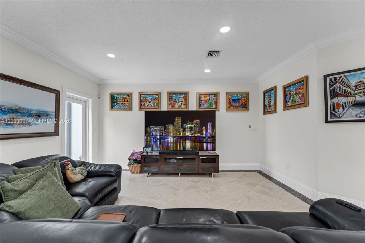 14380 SW 36th St , Miami, FL 33175 Photo