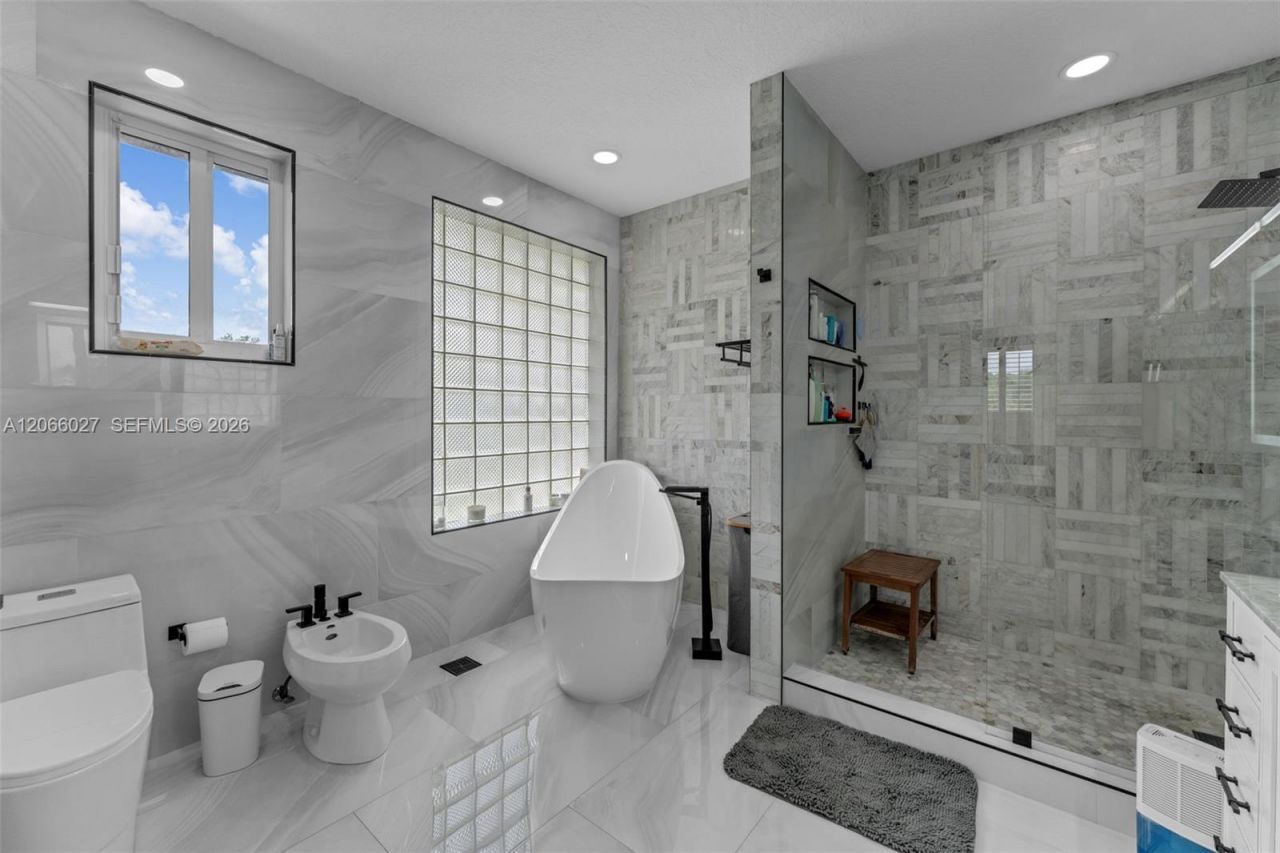 14380 SW 36th St , Miami, FL 33175 Photo
