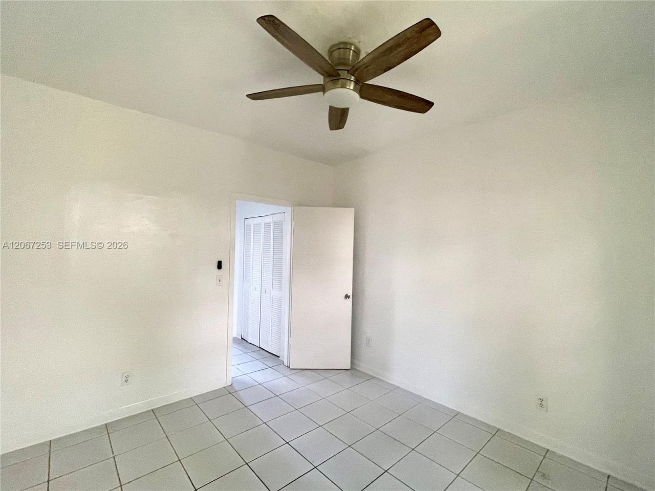 411 Meridian Ave , Unit 7, Miami Beach, FL 33139 Photo