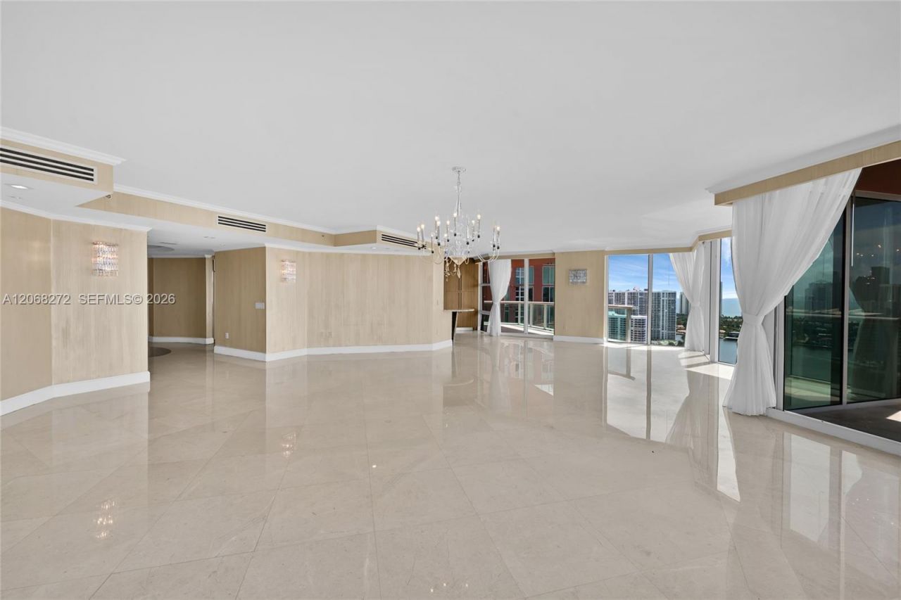 3370 Hidden Bay Dr , Unit 2813, Aventura, FL 33180 Photo