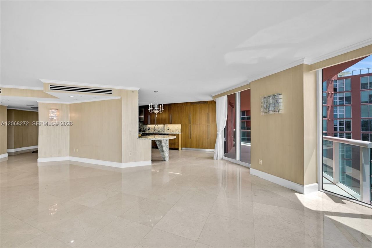 3370 Hidden Bay Dr , Unit 2813, Aventura, FL 33180 Photo