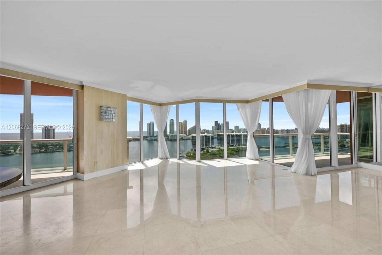 3370 Hidden Bay Dr , Unit 2813, Aventura, FL 33180 Photo