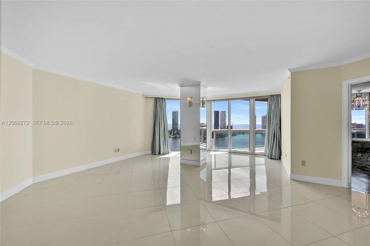 3370 Hidden Bay Dr , Unit 2813, Aventura, FL 33180 Photo