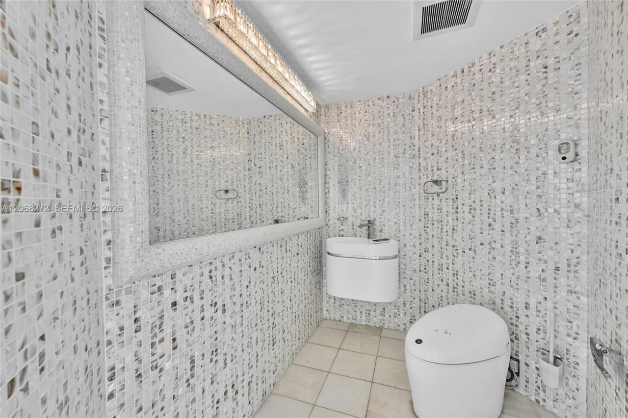 3370 Hidden Bay Dr , Unit 2813, Aventura, FL 33180 Photo