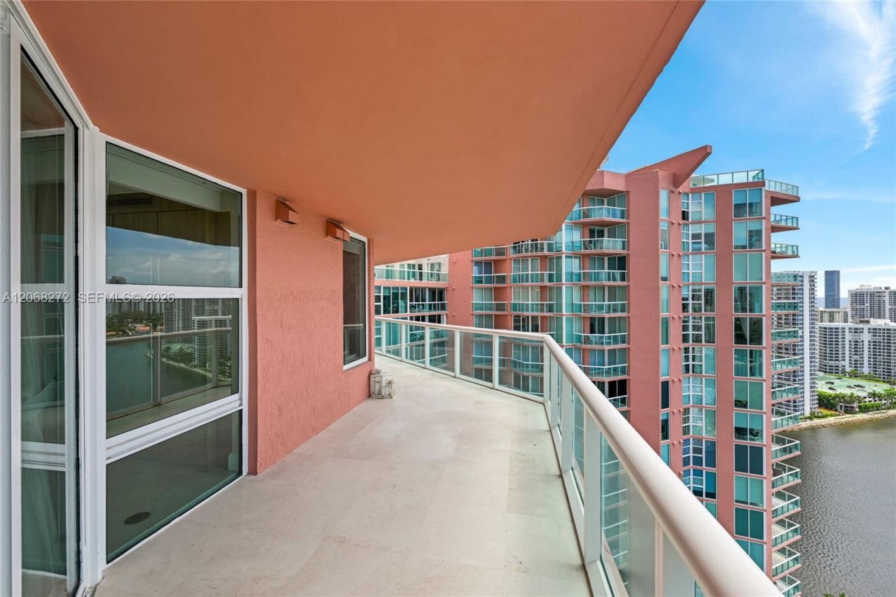 3370 Hidden Bay Dr , Unit 2813, Aventura, FL 33180 Photo