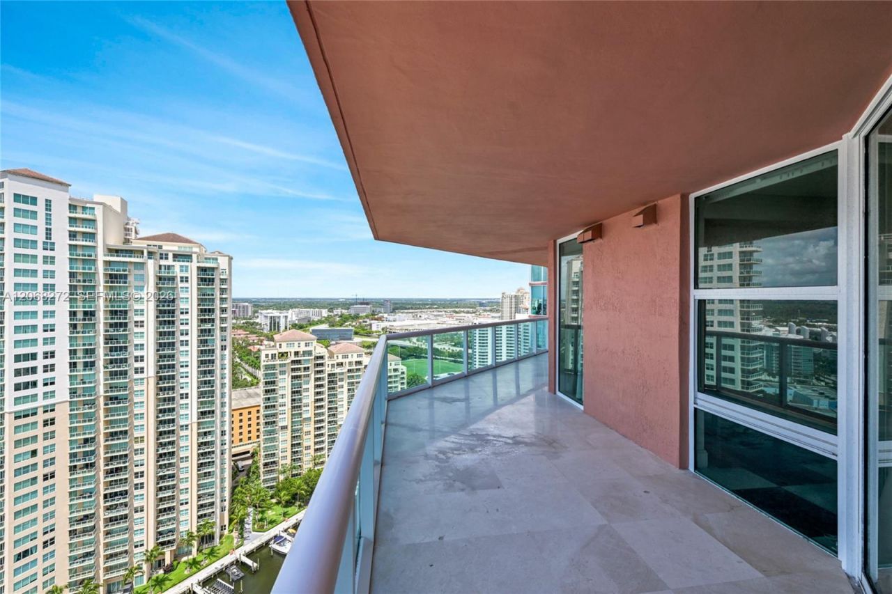 3370 Hidden Bay Dr , Unit 2813, Aventura, FL 33180 Photo