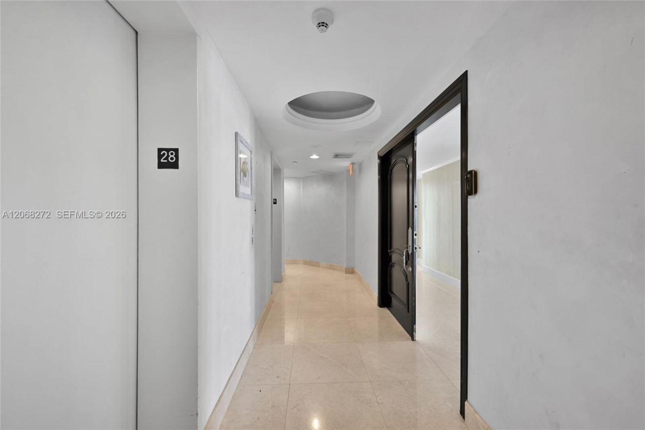 3370 Hidden Bay Dr , Unit 2813, Aventura, FL 33180 Photo