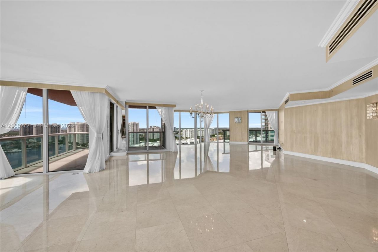 3370 Hidden Bay Dr , Unit 2813, Aventura, FL 33180 Photo