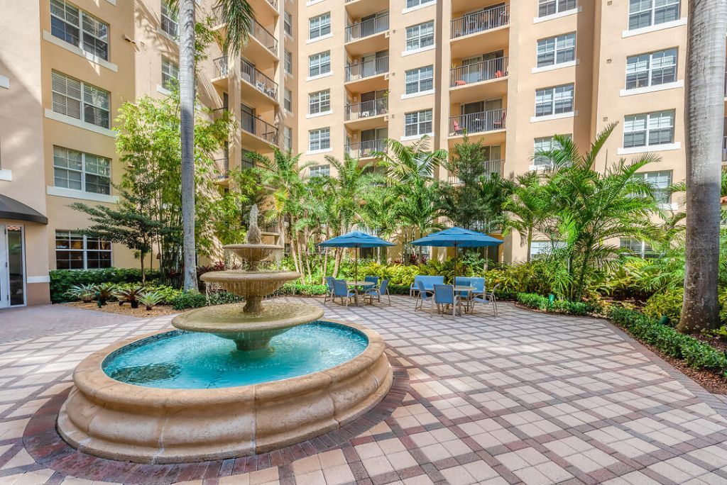 1801 N Flagler Drive, Unit 818, West Palm Beach, FL 33407 Photo