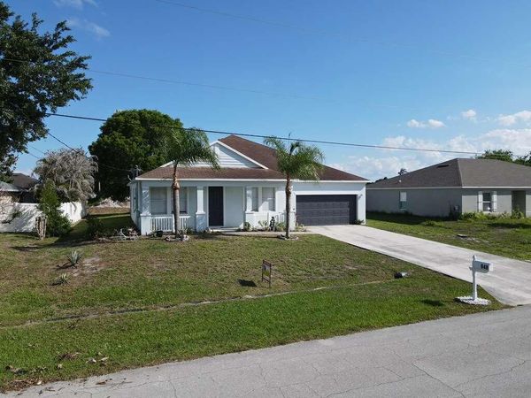 948 SW Jeremko Avenue, Port St. Lucie, FL 34953