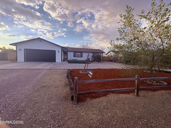 1366 Lattin Road, Fallon, NV 89406