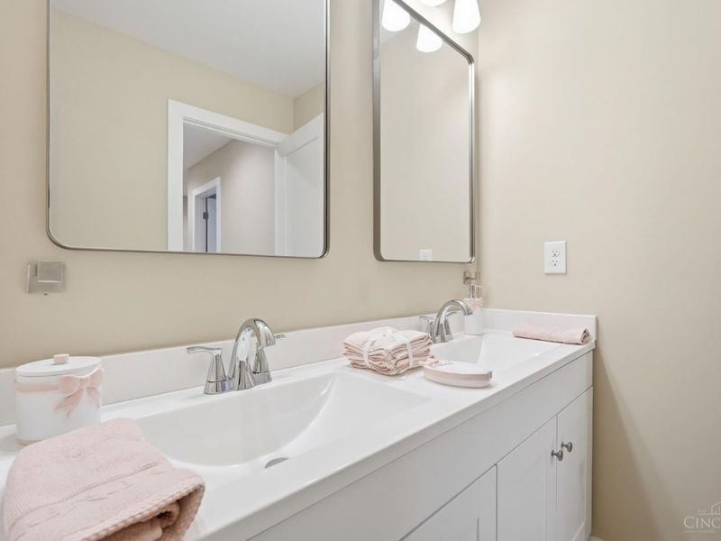 7334 Iuka Avenue, Madeira, OH 45243 Photo 60
