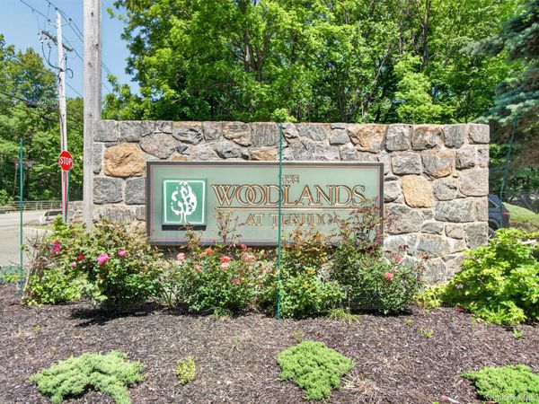 5 Holly Court, Tuxedo Park, NY 10987