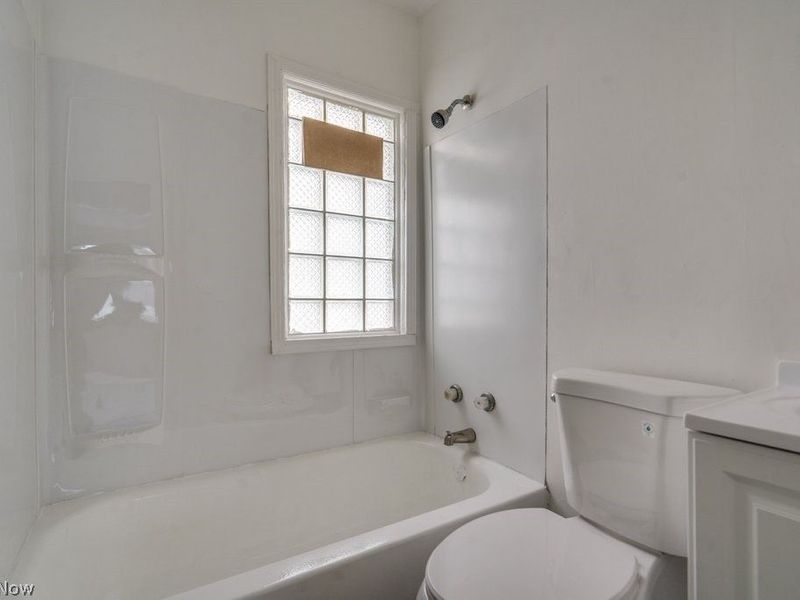 11701 Gay Avenue , Cleveland, OH 44105 Photo 17