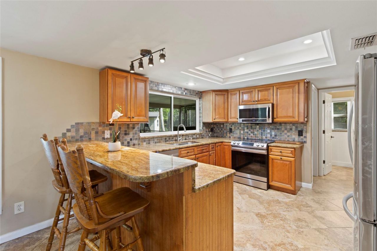 16126 Country Crossing Drive, Tampa, FL 33624 Photo