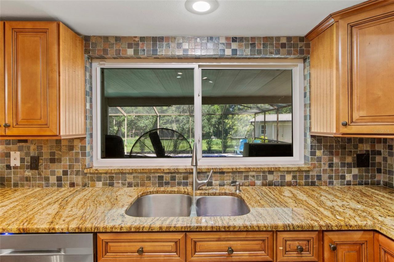 16126 Country Crossing Drive, Tampa, FL 33624 Photo