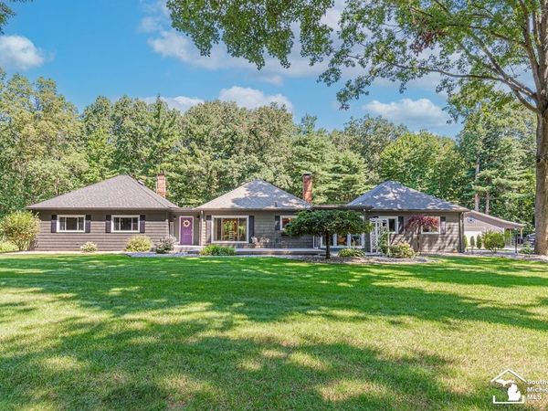 17152 Ida Center Road, Petersburg, MI 49270