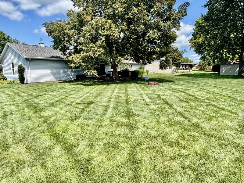 917 Aster Drive, Wapakoneta, OH 45895 Photo 8