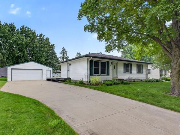 127 Carolann Street NW, Eyota, MN 55934