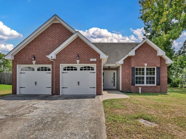 420 Chestnut Grove Way, Clarksville, TN 37042