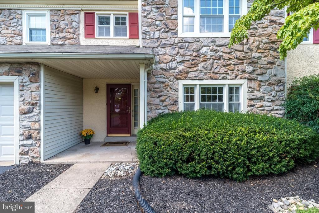 1522 SALAWAY COURT, MAPLE GLEN, PA 19002