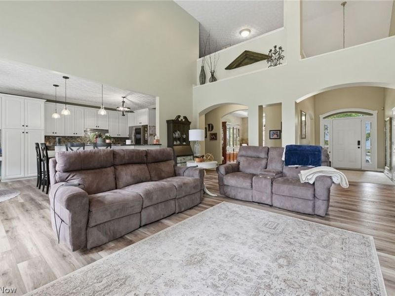 728 Pinewood Drive , Boston Heights, OH 44236 Photo 12