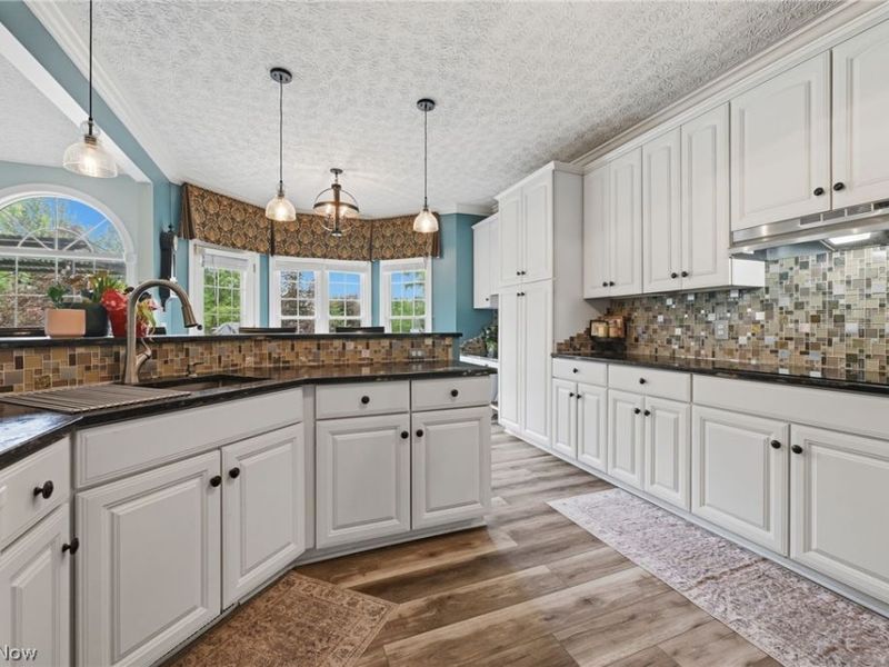 728 Pinewood Drive , Boston Heights, OH 44236 Photo 17