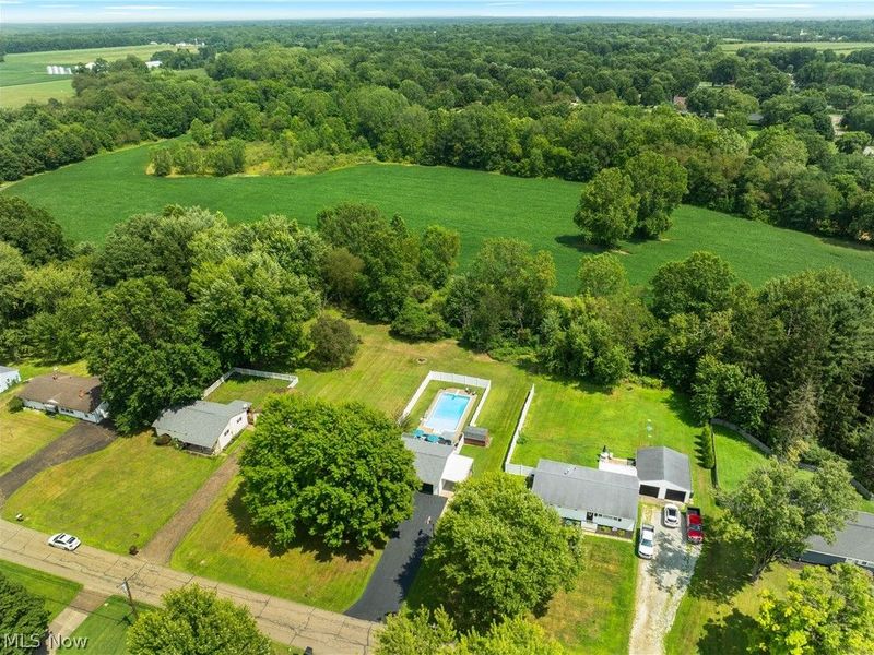 10606 Wilma Avenue NE, Alliance, OH 44601 Photo 2