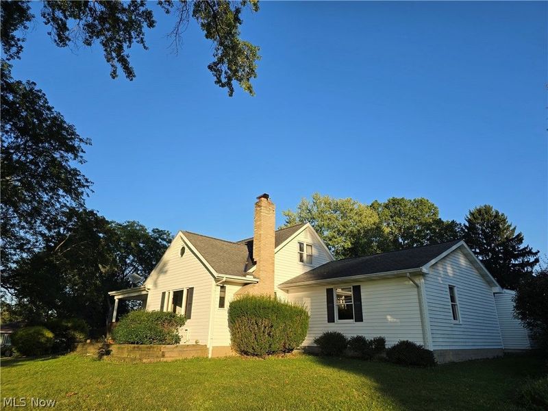 1472 Northeast Avenue, Tallmadge, OH 44278 Photo 2