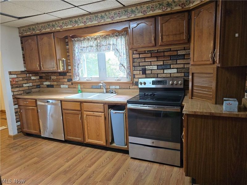 1472 Northeast Avenue , Tallmadge, OH 44278 Photo 4