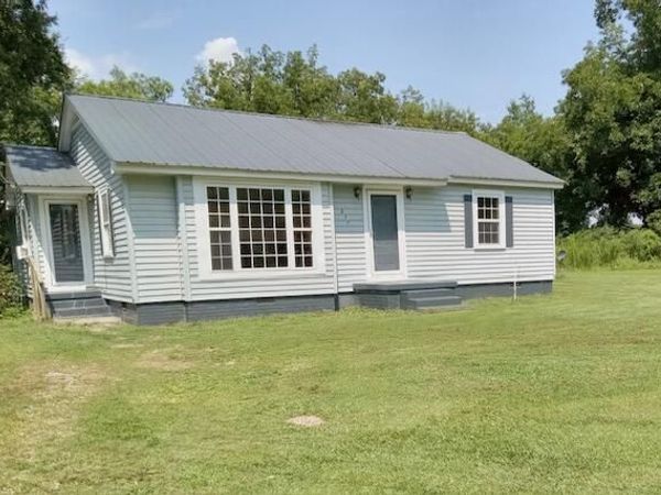 837 N 2nd St., Baldwyn, MS 38824