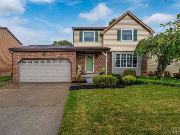 81 Jessica Lane, Depew, NY 14043