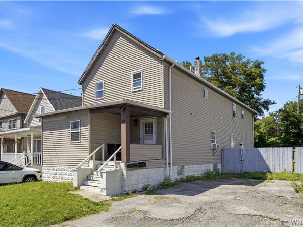 26 Caldwell Place, Buffalo, NY 14218